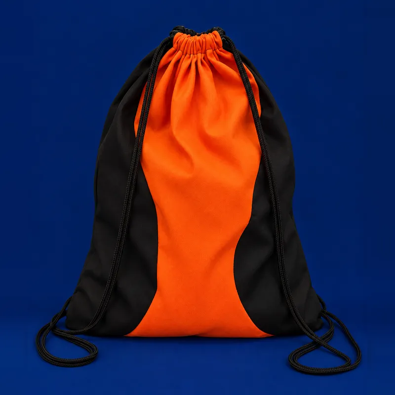 Mochila-saco de nylon preta e laranja